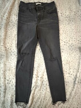 Madewell 9” Mid-Rise Skinny Jeans Size 30 Black Distressed Raw Hem